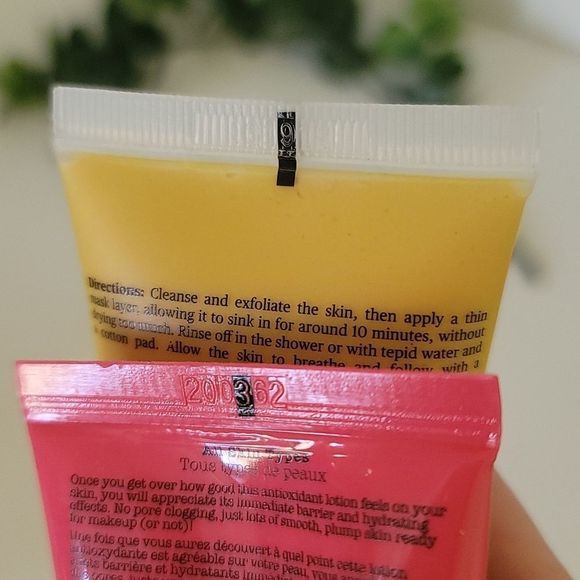 Apto Skincare Set Pomegranate Moisturizer & Mask Set - Picture 3 of 4